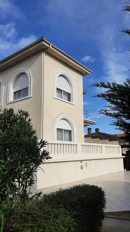 Demeure - 120 m² - 6 pièces