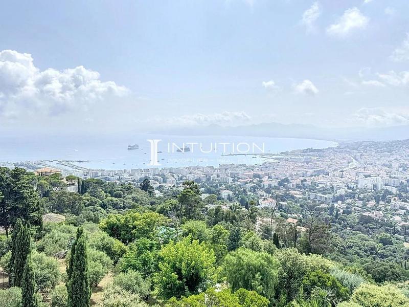 Villa - 320 m² - 6 pièces