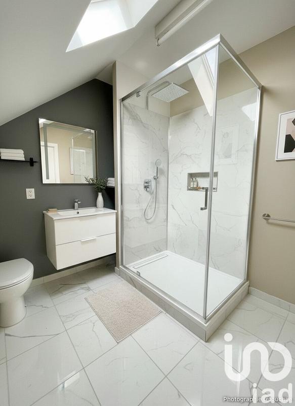 Maison - 98 m² - 5 pièces