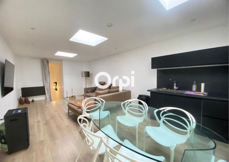 Appartement - 100 m² - 3 pièces