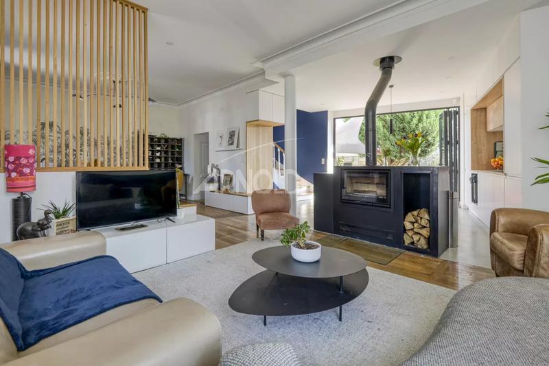 Maison - 148 m² - 7 pièces