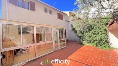 Maison - 111 m² - 6 pièces