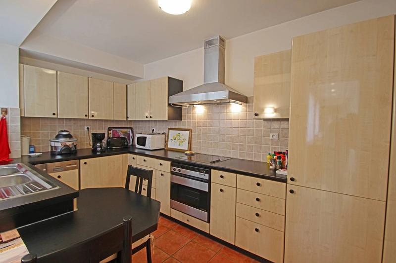 Appartement - 85 m² - 3 pièces