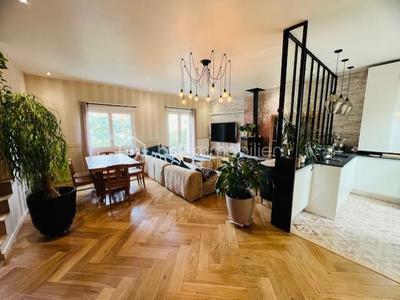 Maison - 160 m² - 5 pièces