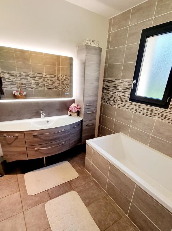 Maison - 136 m² - 5 pièces