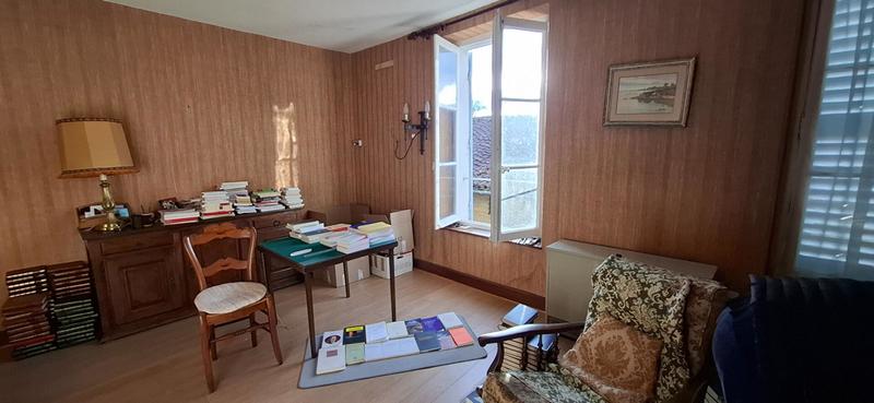 Maison - 185 m² - 7 pièces