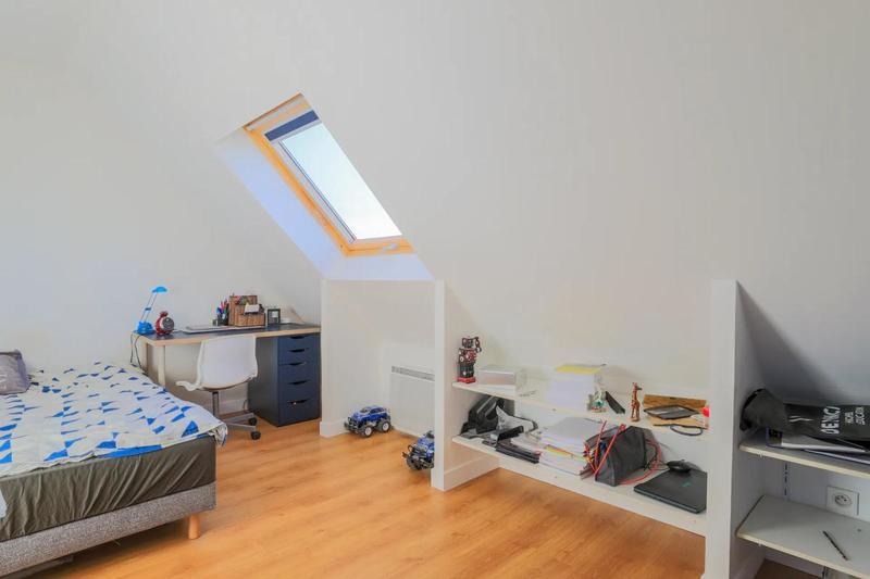 Maison - 122 m² - 7 pièces