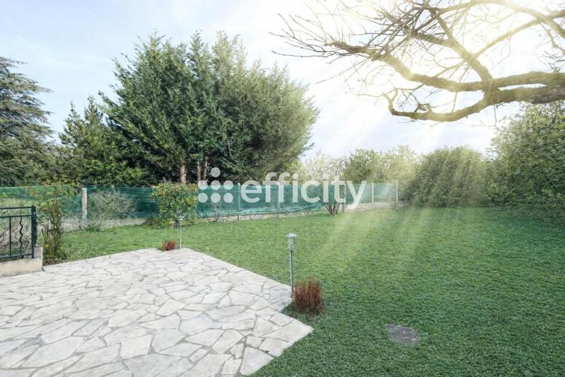 Maison - 110 m² - 6 pièces