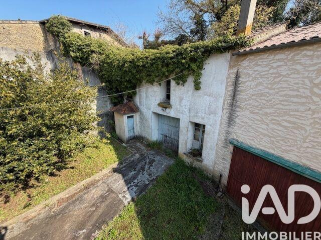 Maison - 232 m² - 9 pièces