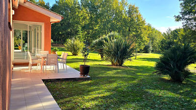 Maison - 246 m² - 7 pièces