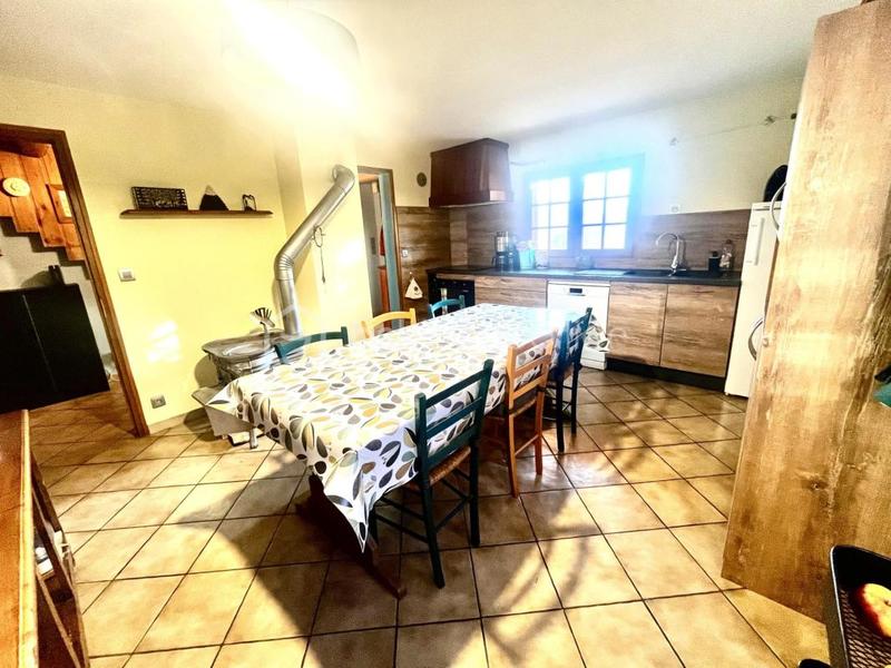 Maison - 110 m² - 4 pièces