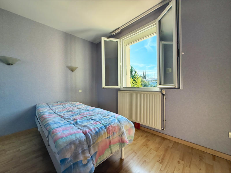 Maison - 95 m² - 5 pièces