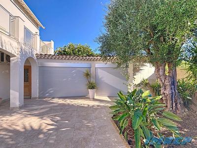 Maison - 188 m² - 5 pièces