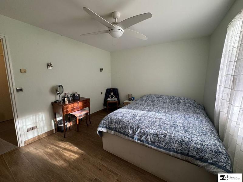 Maison traditionnelle - 157 m² - 4 pièces