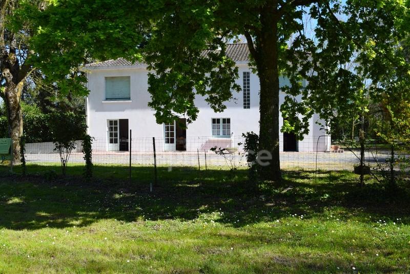 Maison - 120 m² - 10 pièces