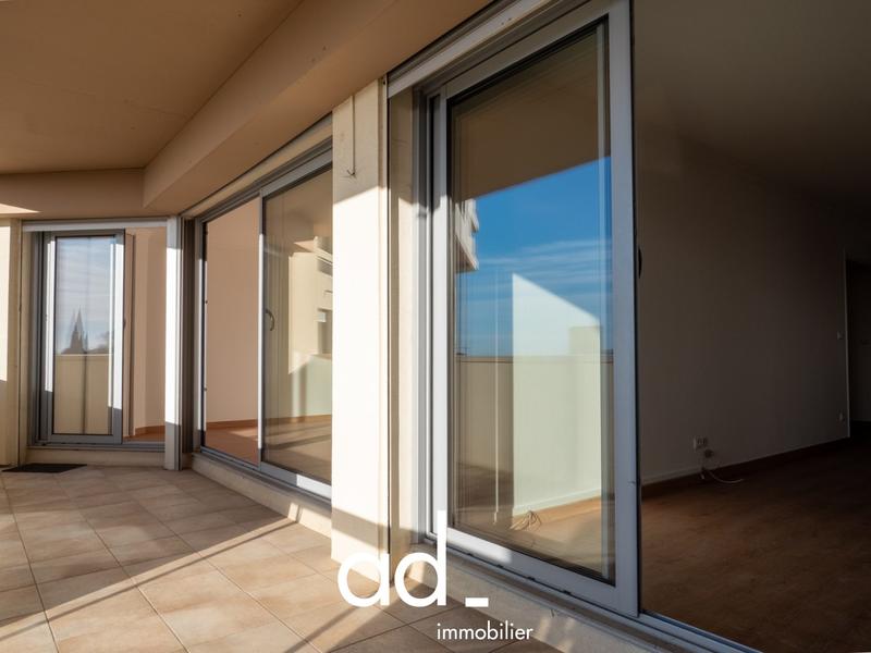 Appartement - 105 m² - 3 pièces