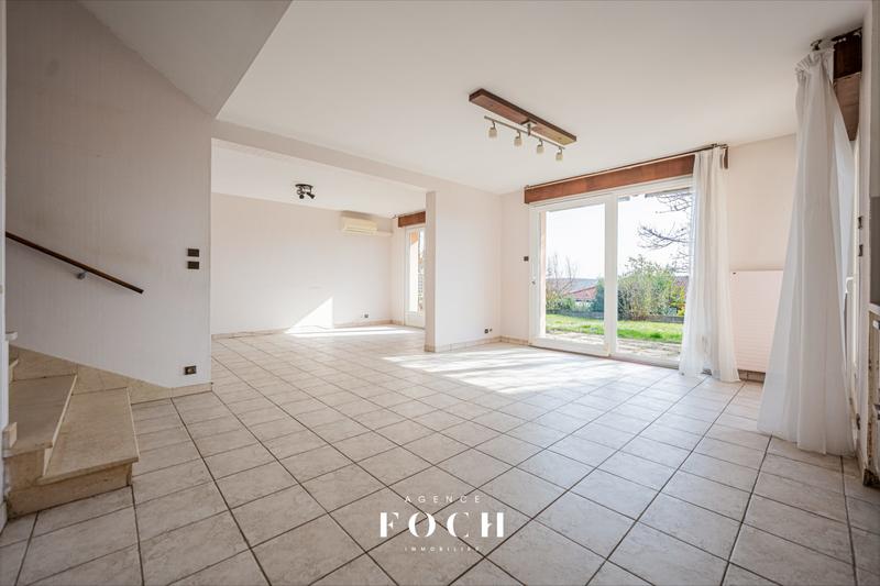 Maison - 121 m² - 6 pièces