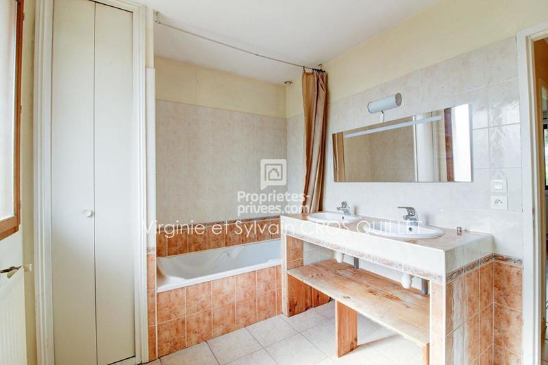 Maison - 136 m² - 6 pièces