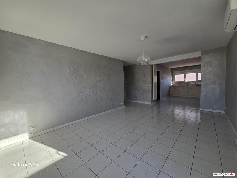 Appartement - 70 m² - 3 pièces