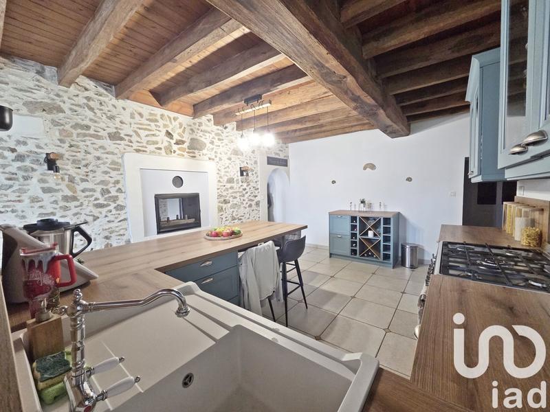 Maison - 270 m² - 10 pièces