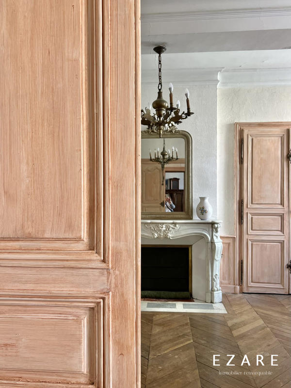 Maison - 266 m² - 7 pièces