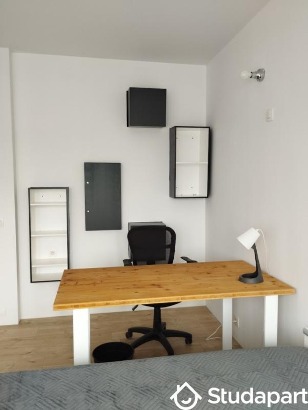 Chambre - 12 m² - 1 pièce