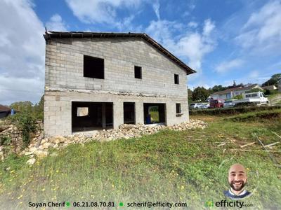 Maison - 200 m² - 2 pièces