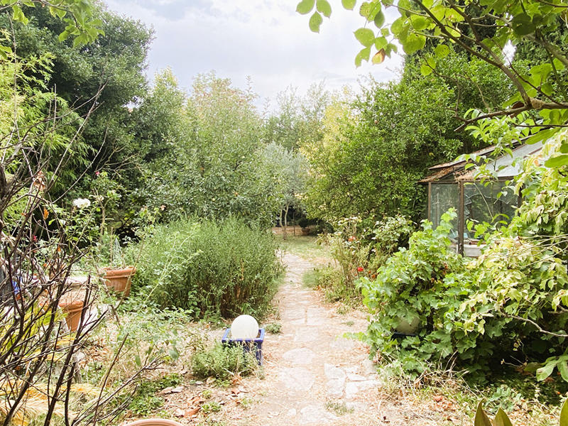 Maison - 323 m² - 6 pièces