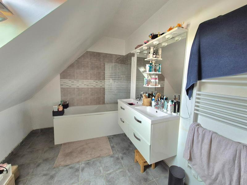 Maison - 118 m² - 7 pièces