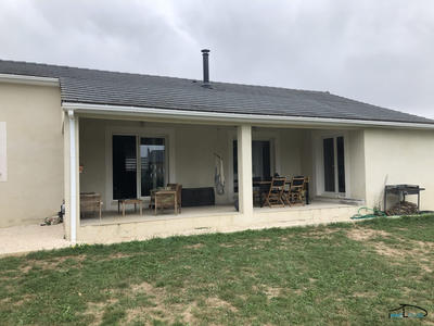 Maison - 96 m² - 4 pièces