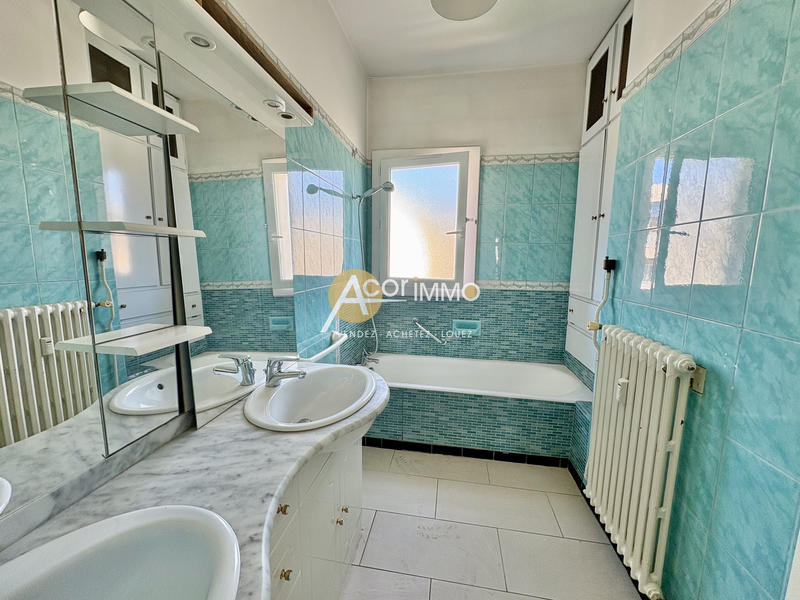 Appartement - 151 m² - 5 pièces