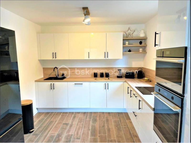 Châlet - 270 m² - 5 pièces