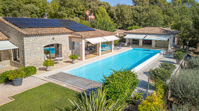 Villa - 300 m² - 8 pièces