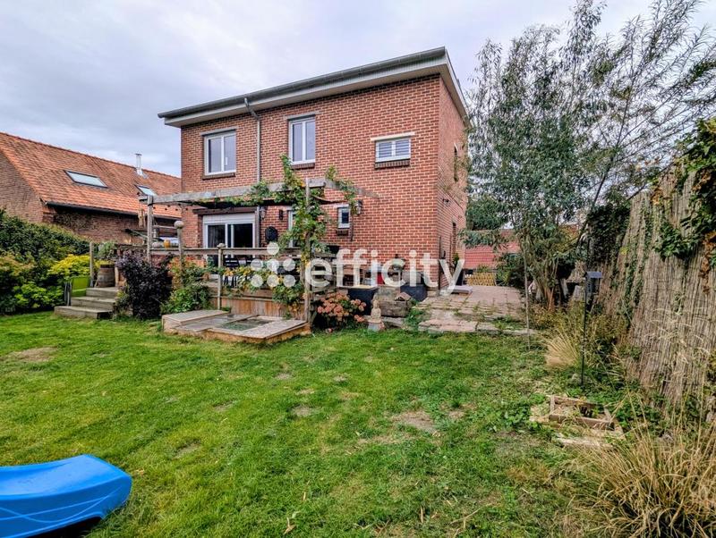 Maison - 93 m² - 4 pièces