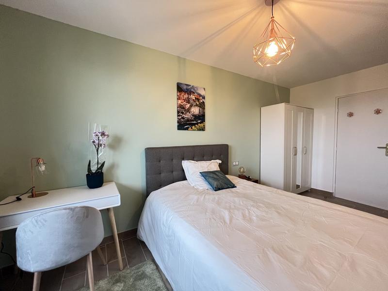 Appartement - 104 m² - 6 pièces