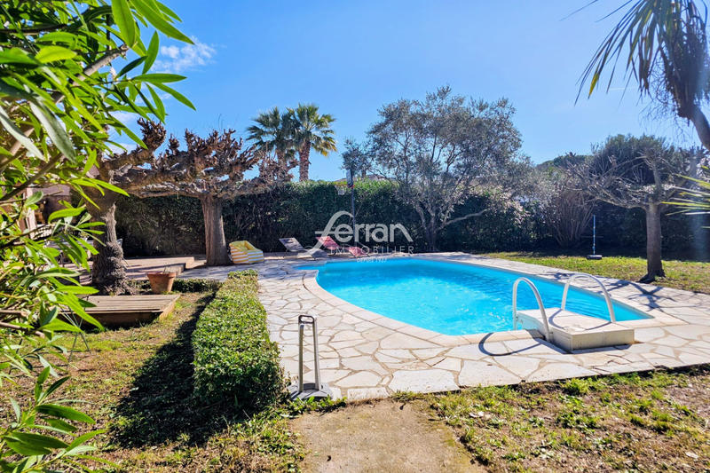 Maison - 121 m² - 5 pièces