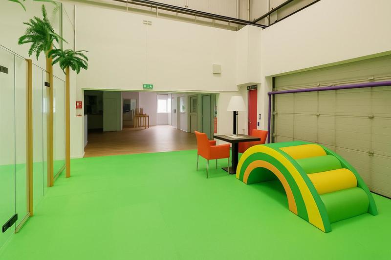 Local commercial - 340 m² - 8 pièces