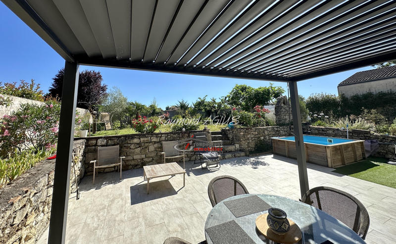 Maison de village - 265 m² - 11 pièces