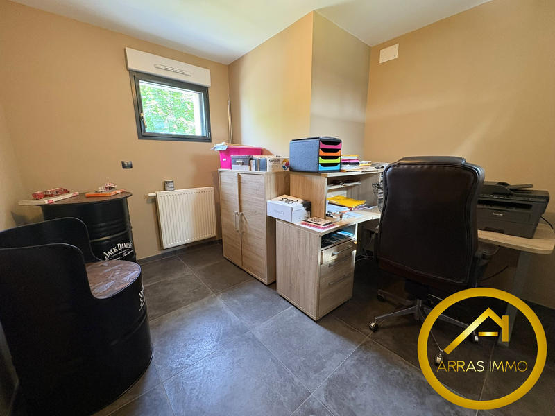 Maison - 208 m² - 8 pièces