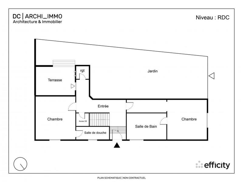 Maison - 247 m² - 10 pièces