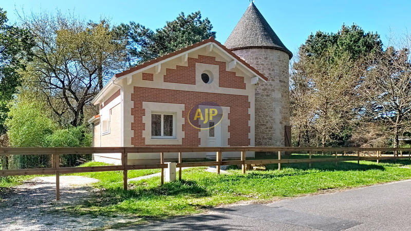 Demeure - 114 m² - 5 pièces