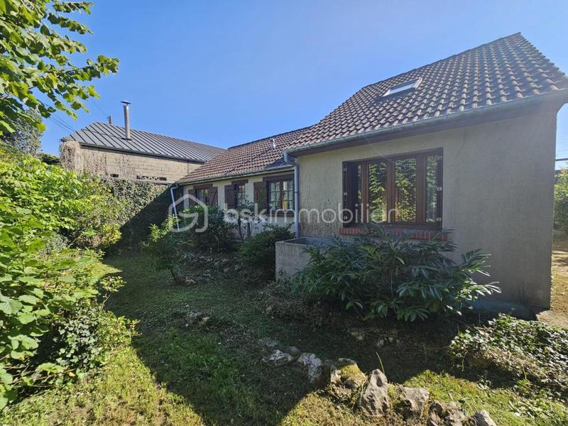 Maison traditionnelle - 95 m² - 4 pièces