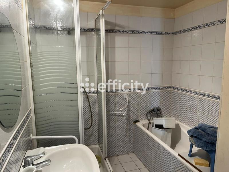 Maison - 99 m² - 4 pièces