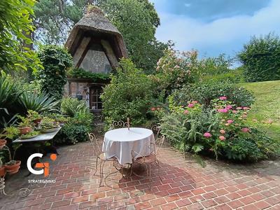 Maison - 131 m² - 8 pièces