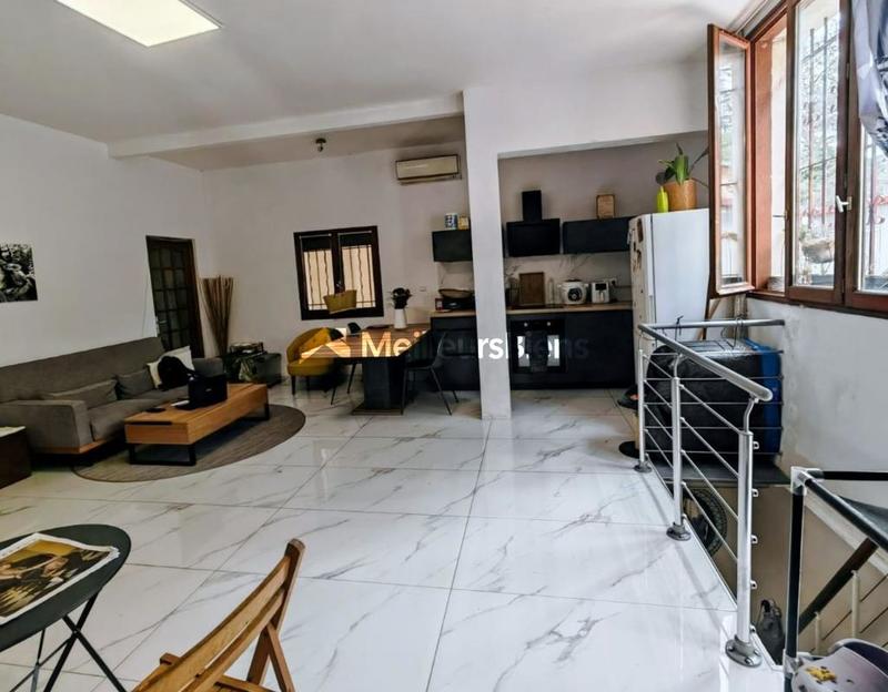 Appartement - 85 m² - 4 pièces