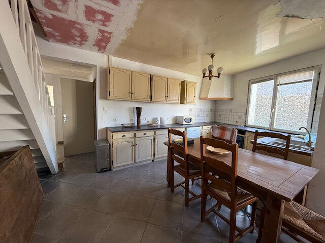 Maison - 96 m² - 5 pièces