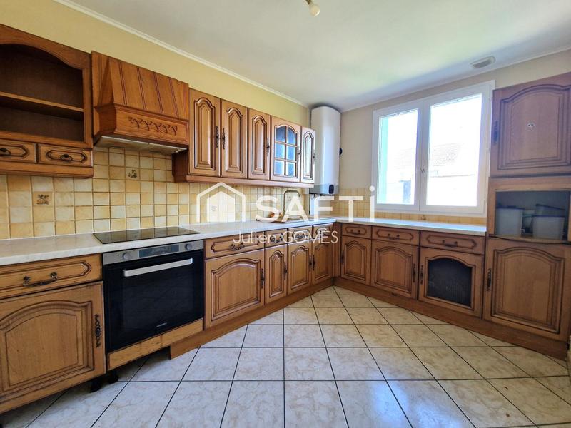 Maison - 92 m² - 5 pièces