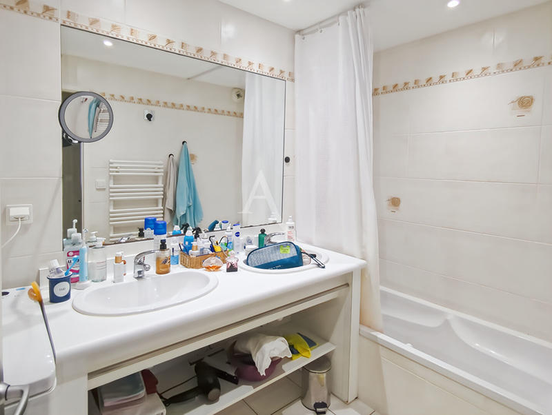 Appartement - 65 m² - 3 pièces