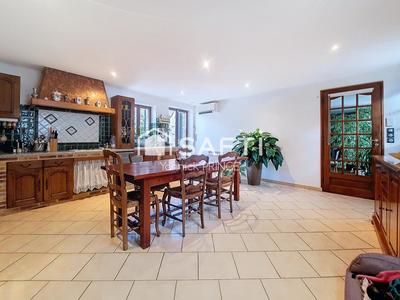 Maison - 151 m² - 6 pièces