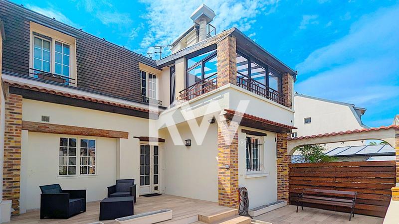 Maison - 128 m² - 4 pièces